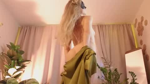 ...Ill be back ... online show from 02/15/25, 02:55