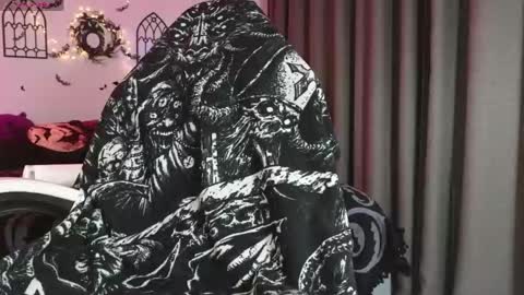 devil_s_bride online show from 05/01/26, 06:01