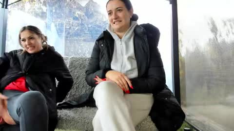 Anna online show from 11/19/25, 10:15