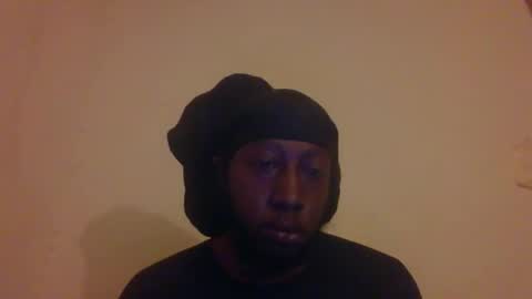 Snapshot of deviledyam chatting on 01/01/25, 07:20 Myles Moore online show from 01/01/25, 07:20