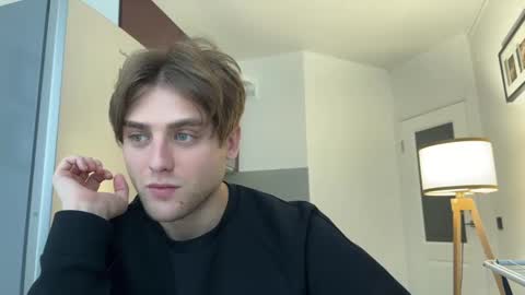 Snapshot of devilnut1 chatting on 12/19/24, 09:18 devilnut1 online show from 12/19/24, 09:18