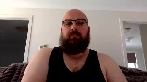 Snapshot of devilwings2 chatting on 10/19/25, 01:28 devilwings2 online show from 10/19/25, 01:28