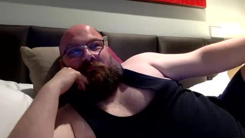 Snapshot of devilwings2 chatting on 10/23/25, 10:14 devilwings2 online show from 10/23/25, 10:14