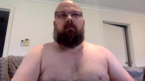 Snapshot of devilwings2 chatting on 12/21/25, 08:05 devilwings2 online show from 12/21/25, 08:05