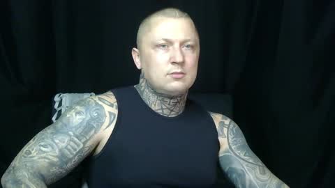 Snapshot of devilwithtats chatting on 05/11/26, 09:15 Lucian online show from 05/11/26, 09:15