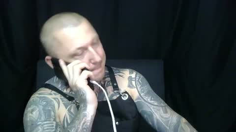 Snapshot of devilwithtats chatting on 06/20/26, 09:12 Lucian online show from 06/20/26, 09:12