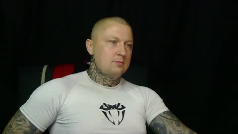 Snapshot of devilwithtats chatting on 07/08/26, 03:05 Lucian online show from 07/08/26, 03:05