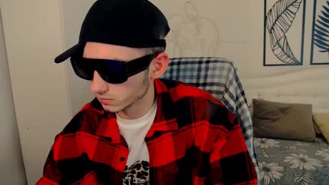 devin_ho online show from 02/24/25, 09:20