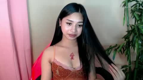 Snapshot of devine_goddessx chatting on 01/30/25, 01:11 Devine Greyson online show from 01/30/25, 01:11