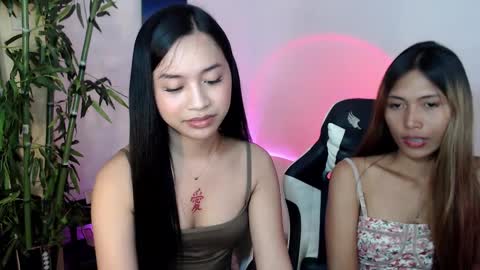 Snapshot of devine_goddessx chatting on 03/10/25, 04:57 Devine Greyson online show from 03/10/25, 04:57