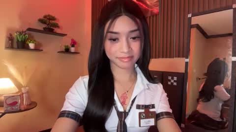 Snapshot of devine_goddessx chatting on 09/26/25, 10:08 Devine Greyson online show from 09/26/25, 10:08