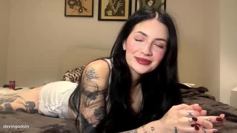 Devin online show from 12/03/25, 12:51