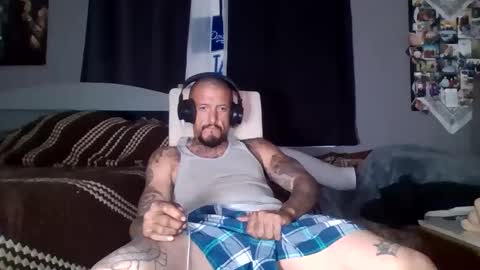 Snapshot of deviousdik4u2liq chatting on 09/27/25, 09:25 deviousdik4u2liq online show from 09/27/25, 09:25