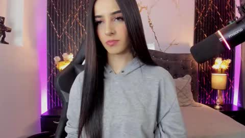 PaulaInsta  paulacastellanos 1Pvt open online show from 11/09/25, 09:24