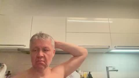 Devon online show from 12/21/25, 01:57