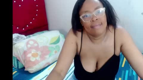 Snapshot of devorasexy2 chatting on 06/08/26, 11:21 Devora.. online show from 06/08/26, 11:21