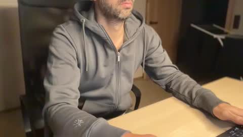 DevSwiss online show from 12/16/25, 03:39