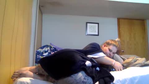 Snapshot of devykitten2018 chatting on 02/14/25, 03:47 devykitten online show from 02/14/25, 03:47