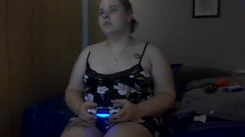 Snapshot of devykitten2018 chatting on 03/10/25, 05:43 devykitten online show from 03/10/25, 05:43