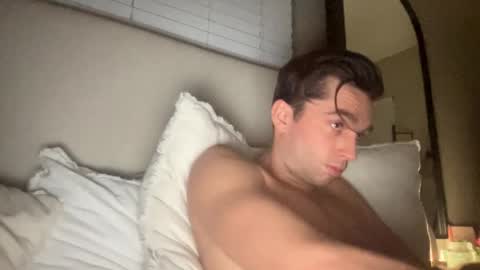 Snapshot of devyy333 chatting on 12/08/24, 01:46 devyy333 online show from 12/08/24, 01:46