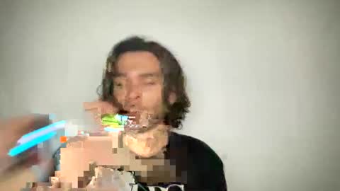 Snapshot of devyy333 chatting on 09/13/25, 07:41 devyy333 online show from 09/13/25, 07:41