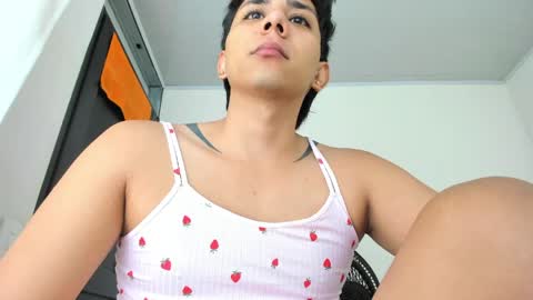 thumb up me please its important online show from 04/02/26, 09:18