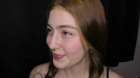 Snapshot of dexandlily chatting on 01/29/25, 07:32 Dex and Lily online show from 01/29/25, 07:32