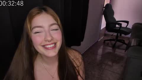 Snapshot of dexandlily chatting on 02/25/25, 01:50 Dex and Lily online show from 02/25/25, 01:50