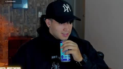 Snapshot of deymon_scott chatting on 02/26/26, 11:26 JULIAN online show from 02/26/26, 11:26