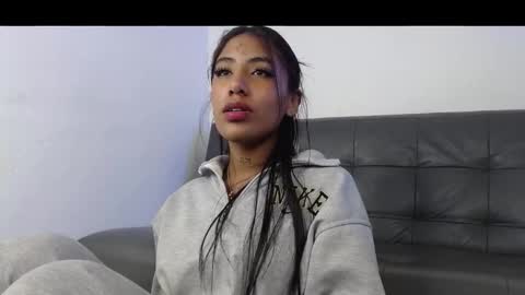 Snapshot of deysha_garncia chatting on 11/05/25, 04:07 Deysha online show from 11/05/25, 04:07