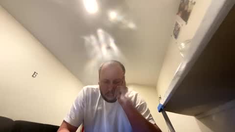 Snapshot of deznuts130 chatting on 03/06/25, 08:30 deznuts130 online show from 03/06/25, 08:30