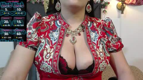 Snapshot of dharanisnisha chatting on 11/04/25, 12:26 dharanisnisha online show from 11/04/25, 12:26