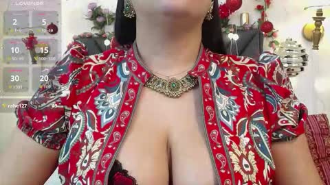 Snapshot of dharanisnisha chatting on 11/18/25, 02:54 dharanisnisha online show from 11/18/25, 02:54