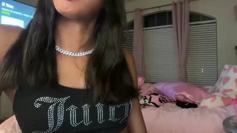 Dolly online show from 04/25/26, 03:09