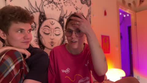 Di Alex online show from 01/05/25, 04:38