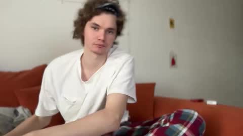 Di Alex online show from 10/18/25, 09:43