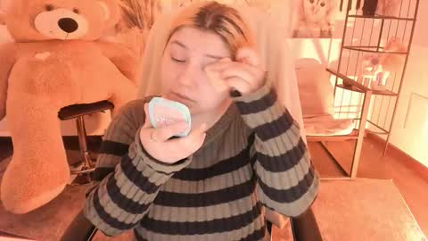 Dia online show from 01/12/26, 07:41