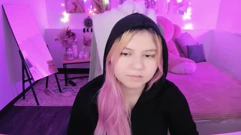 Dia online show from 03/08/26, 07:39