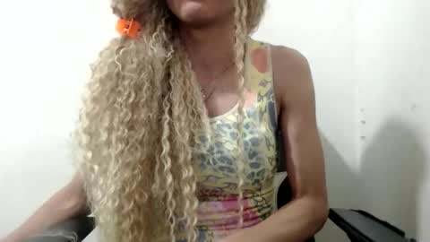 Snapshot of diabla_sexy22cm chatting on 11/12/25, 08:26 diabla_sexy22cm online show from 11/12/25, 08:26