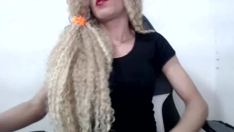 Snapshot of diabla_sexy22cm chatting on 12/05/25, 12:58 diabla_sexy22cm online show from 12/05/25, 12:58