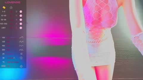 Snapshot of diablo_girl chatting on 01/16/25, 12:45 online show from 01/16/25, 12:45