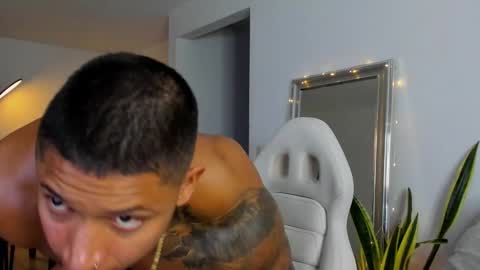 Snapshot of diagostone chatting on 12/20/24, 03:36 Diego online show from 12/20/24, 03:36