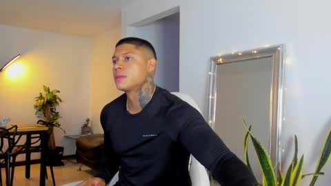 Snapshot of diagostone chatting on 12/22/24, 03:11 Diego online show from 12/22/24, 03:11