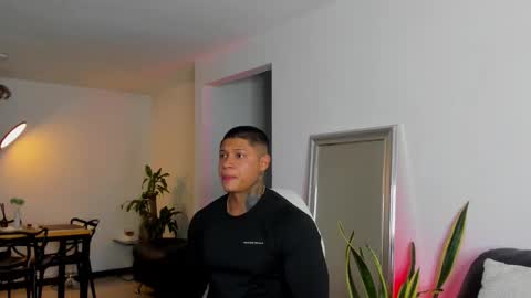 Snapshot of diagostone chatting on 01/03/25, 11:23 Diego online show from 01/03/25, 11:23