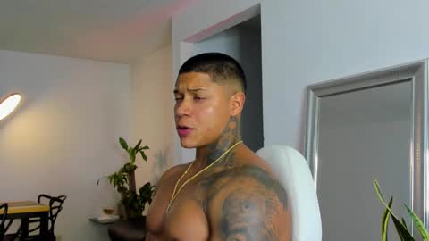 Snapshot of diagostone chatting on 01/14/25, 06:02 Diego online show from 01/14/25, 06:02