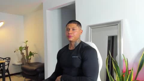 Snapshot of diagostone chatting on 02/06/25, 02:11 Diego online show from 02/06/25, 02:11