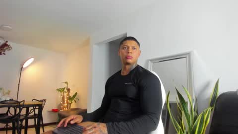 Snapshot of diagostone chatting on 03/01/25, 01:00 Diego online show from 03/01/25, 01:00