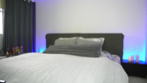 Snapshot of diagostone chatting on 11/20/25, 09:36 Diego online show from 11/20/25, 09:36