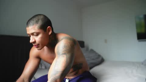 Snapshot of diagostone chatting on 12/04/25, 02:37 Diego online show from 12/04/25, 02:37