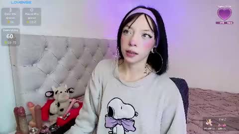 Snapshot of diamond__cherry chatting on 06/16/26, 01:58 Diamond online show from 06/16/26, 01:58